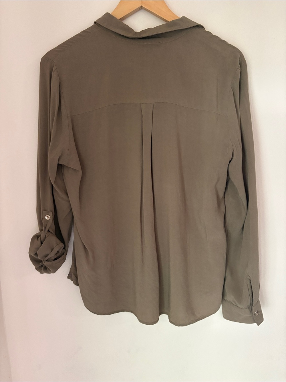 GUESS:Olive String-tieButton Front Blouse Size L - Picture 10 of 10